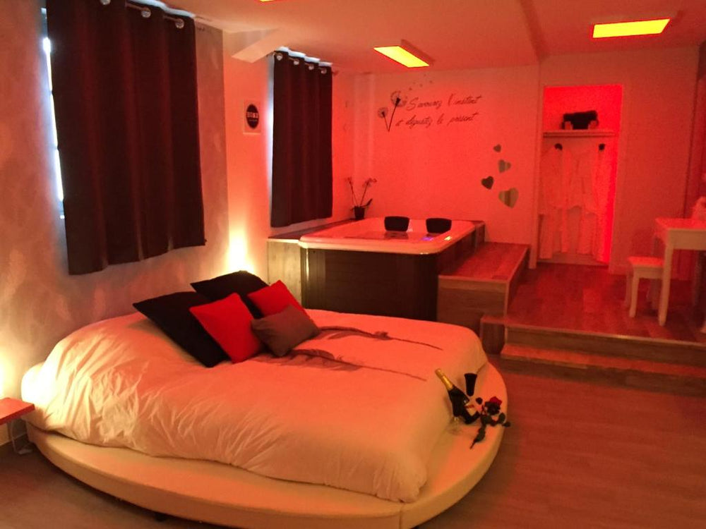 Suite Cupidon- Domaine des trois châteaux - Moisenay44 de Suite Cupidon- Domaine des trois châteaux