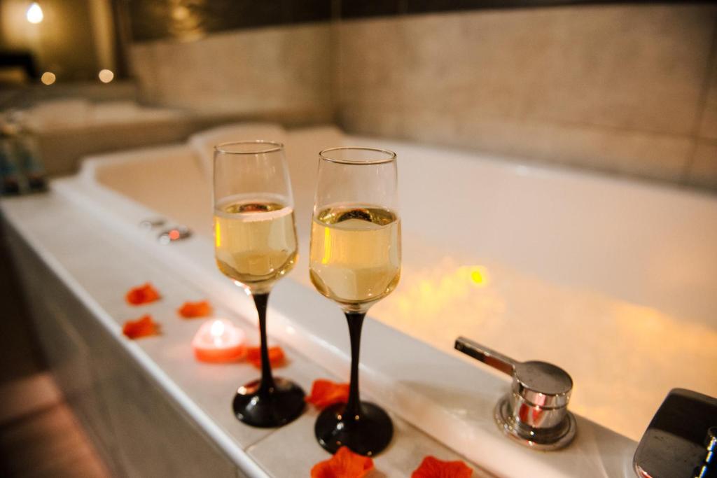 La Suite Romantique avec Jacuzzi au Cœur de Perpignan - Perpignan