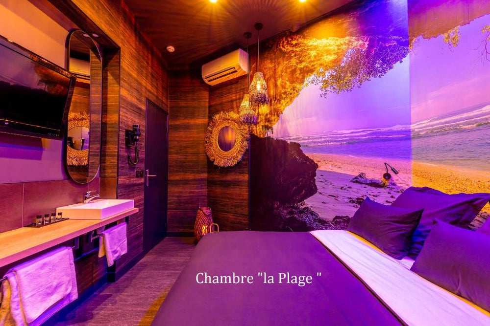 Love Hôtel avec nuit insolite au Dandy et Jacuzzi privatisé - Paris13 de Love Hôtel avec nuit insolite au Dandy et Jacuzzi privatisé