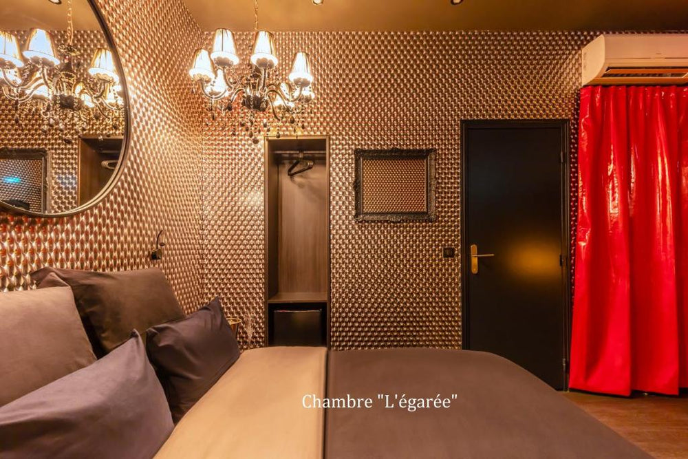 Love Hôtel avec nuit insolite au Dandy et Jacuzzi privatisé - Paris28 de Love Hôtel avec nuit insolite au Dandy et Jacuzzi privatisé