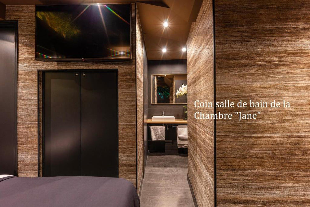 Love Hôtel avec nuit insolite au Dandy et Jacuzzi privatisé - Paris11 de Love Hôtel avec nuit insolite au Dandy et Jacuzzi privatisé
