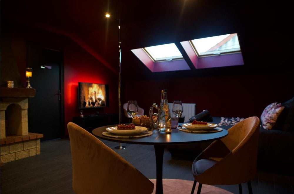 PARENTHESE LOVE - Amour & Tentation Suite Balnéo SPA Proche Orly-Paris - La Ville-du-Bois2 de PARENTHESE LOVE - Amour & Tentation Suite Balnéo SPA Proche Orly-Paris