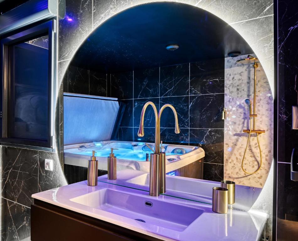 Villa avec jacuzzi privatif - Saint-Cyr-lʼÉcole7 de Villa avec jacuzzi privatif