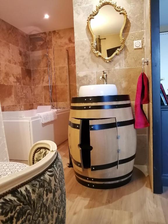 Romantisme et glamour avec spa ,jardin proche zénith - Dijon16 de Romantisme et glamour avec spa ,jardin proche zénith
