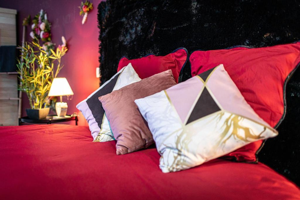 Suite L'echappee - Maison romantique - SPA & Sauna Privatif- Pole Dance - Lit rond avec miroir au plafond - Pézarches21 de Suite L'echappee - Maison romantique - SPA & Sauna Privatif- Pole Dance - Lit rond avec miroir au plafond