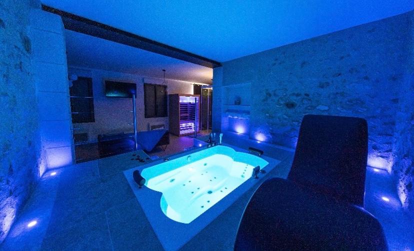 L'indiscrete Love Room - Hammam-Sauna-SPA - Saint-Cyr-sur-Loire20 de L'indiscrete Love Room - Hammam-Sauna-SPA