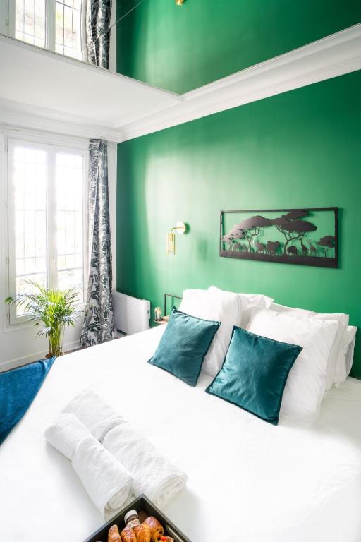Suite L'éclipse Paris, logement avec jacuzzi, à 10 minutes des Champs Elysées - Levallois-Perret20 de Suite L'éclipse Paris, logement avec jacuzzi, à 10 minutes des Champs Elysées