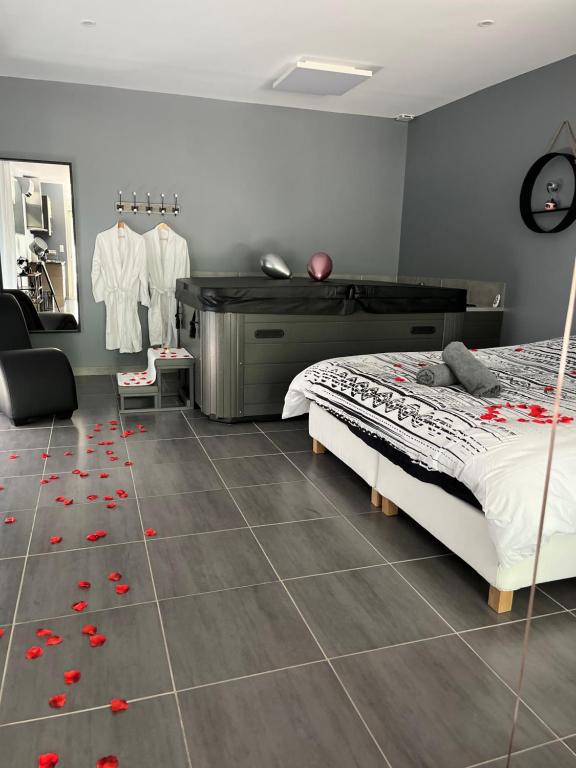 Love Room - La Parenthèse - Saint-Bauzille-de-la-Sylve3 de Love Room - La Parenthèse