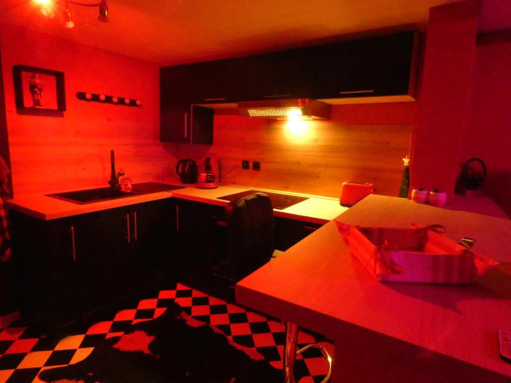 LOVE ROOM Le rouge et noir - Barr21 de LOVE ROOM Le rouge et noir