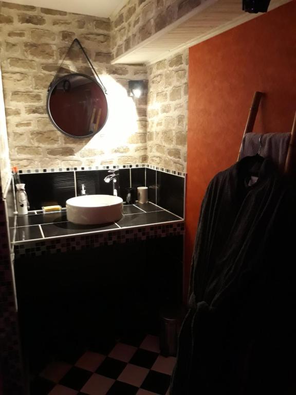 LOVE ROOM Le rouge et noir - Barr41 de LOVE ROOM Le rouge et noir