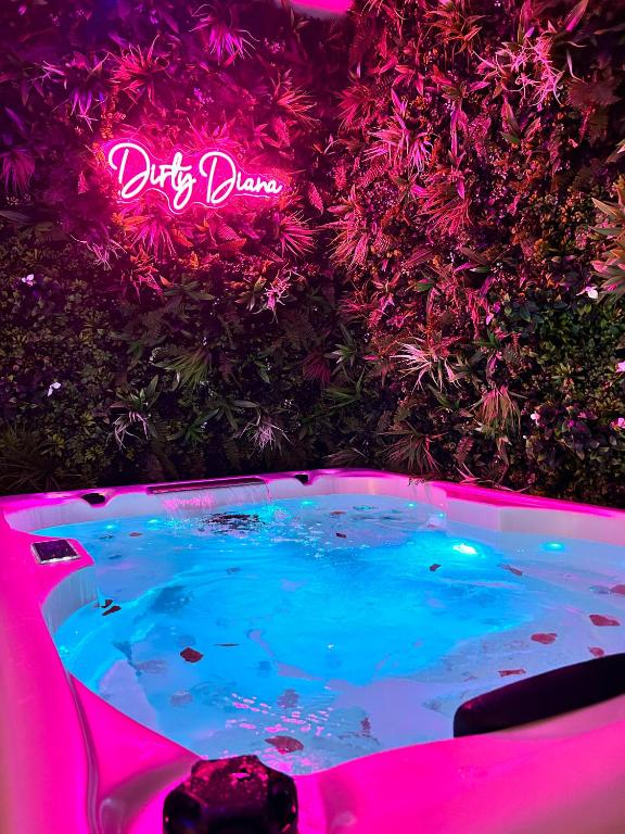 Love Room Suite Dirty Diana - Aubagne21 de Love Room Suite Dirty Diana