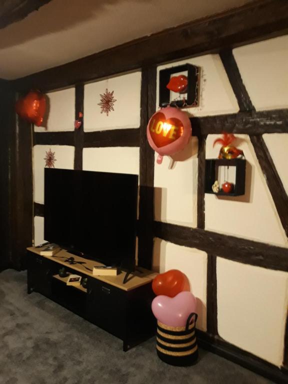 LOVE ROOM Le rouge et noir - Barr42 de LOVE ROOM Le rouge et noir