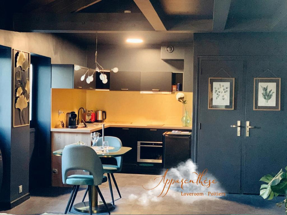 Apparenthèse Love Room Jacuzzi Sauna - Poitiers15 de Apparenthèse Love Room Jacuzzi Sauna