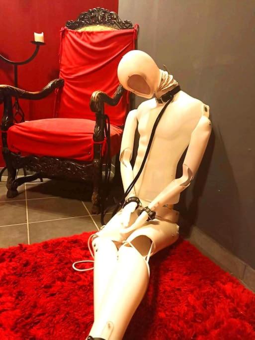Budapest BDSM Studio - Budapest17 de Budapest BDSM Studio