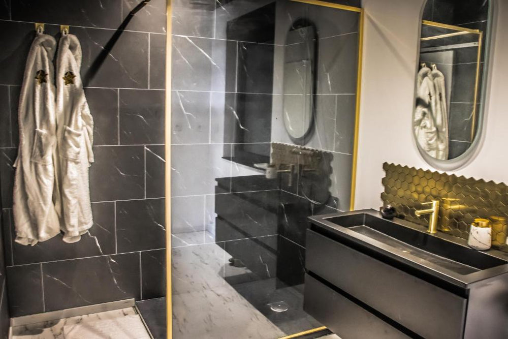 Loveroom Very Good Trip chambre avec jacuzzi privatif - Staple8 de Loveroom Very Good Trip chambre avec jacuzzi privatif