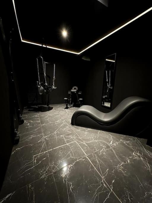 BDSM TanTra Love Room & SPA - Miramas12 de BDSM TanTra Love Room & SPA