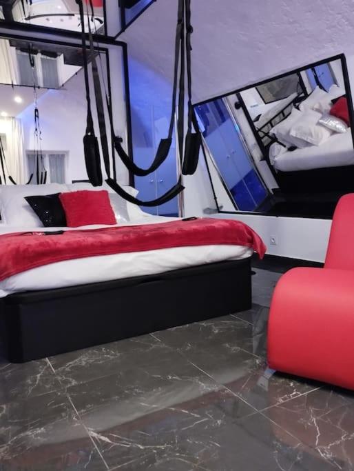 La suite Miroir, Love Room - Bouc-Bel-Air6 de La suite Miroir, Love Room