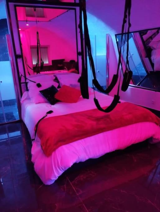 La suite Miroir, Love Room - Bouc-Bel-Air3 de La suite Miroir, Love Room