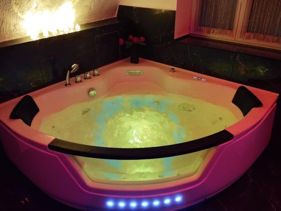 La suite Miroir, Love Room - Bouc-Bel-Air10 de La suite Miroir, Love Room