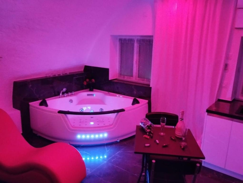 La suite Miroir, Love Room - Bouc-Bel-Air24 de La suite Miroir, Love Room