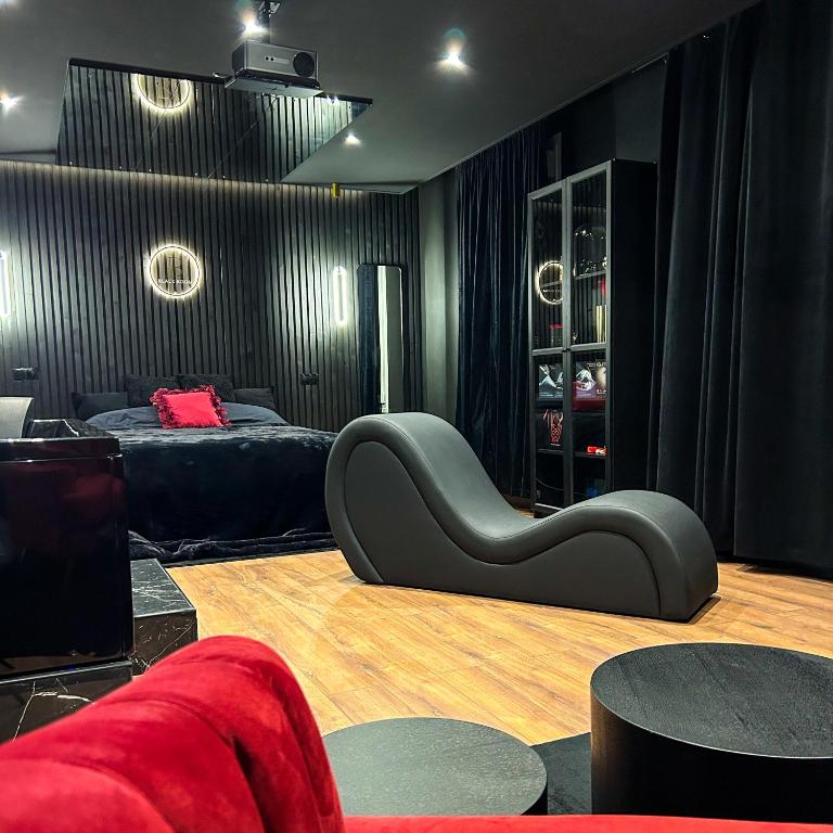 BlackRoom Suite de Luxe 50 Nuances de grey - Le Havre10 de BlackRoom Suite de Luxe 50 Nuances de grey