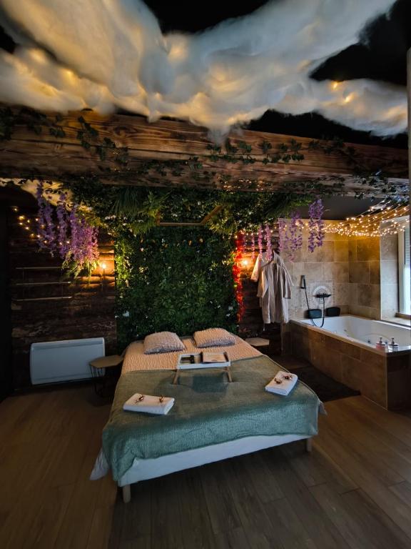 L'éxperience LOVE ROOM - LʼÉtrat18 de L'éxperience LOVE ROOM