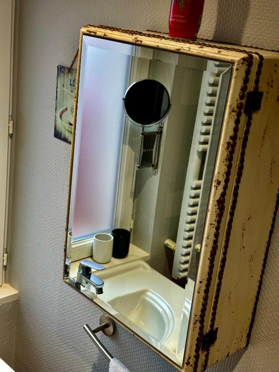 SUITE 785 Chambre Jacuzzi Sauna - Montauban21 de SUITE 785 Chambre Jacuzzi Sauna