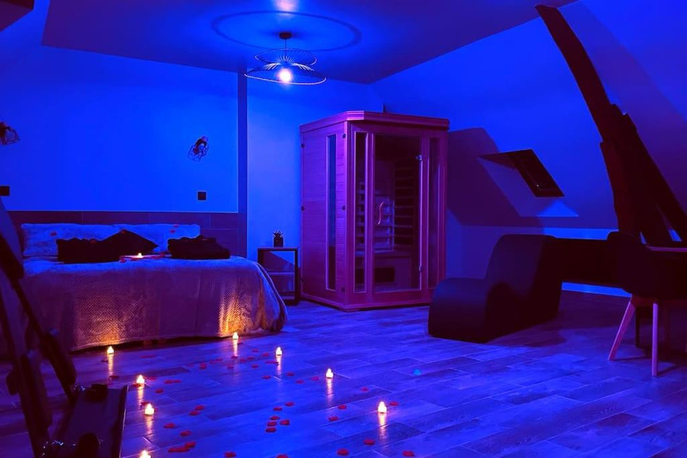 Love Room Le Chalet / Jacuzzi / Sauna - Château-Landon1 de Love Room Le Chalet / Jacuzzi / Sauna