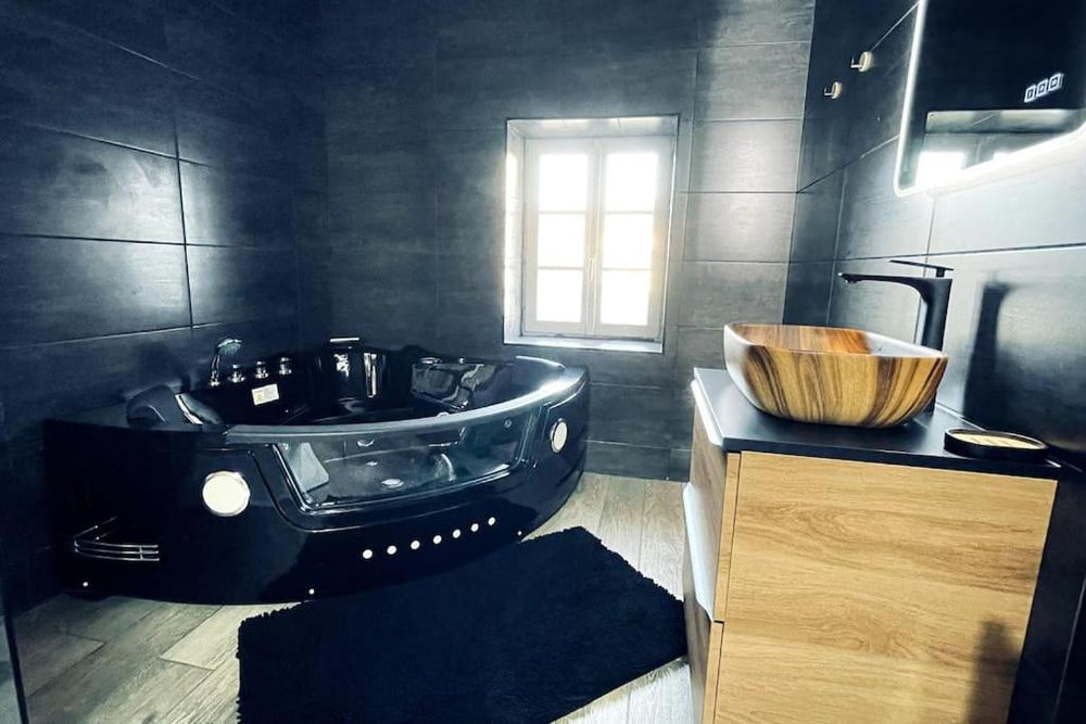 Love Room Le Chalet / Jacuzzi / Sauna - Château-Landon23 de Love Room Le Chalet / Jacuzzi / Sauna