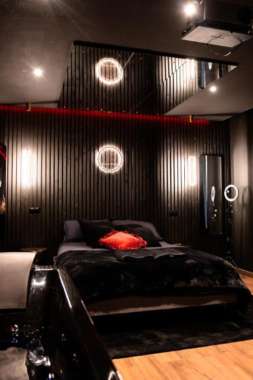 BlackRoom Suite de Luxe 50 Nuances de grey - Le Havre39 de BlackRoom Suite de Luxe 50 Nuances de grey