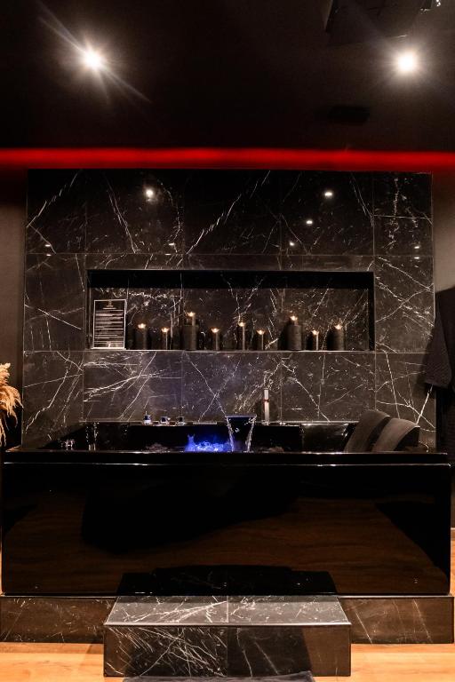 BlackRoom Suite de Luxe 50 Nuances de grey - Le Havre34 de BlackRoom Suite de Luxe 50 Nuances de grey