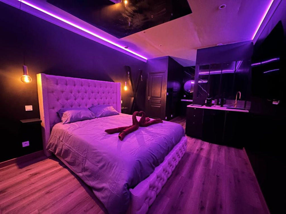 Dark Room BLOIS - Love Room - Saint-Gervais-la-Forêt1 de Dark Room BLOIS - Love Room
