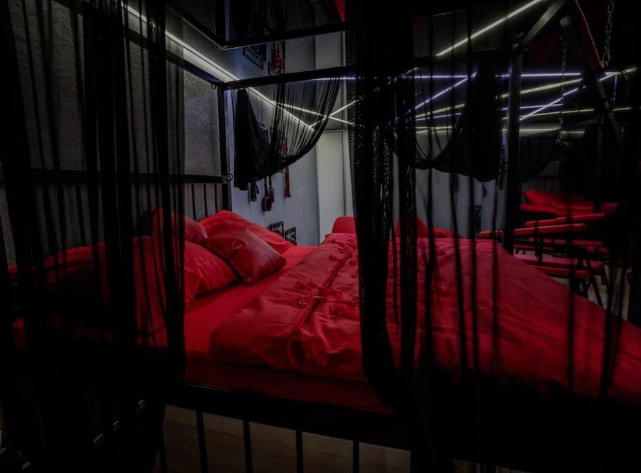 BDSM apartmán v Bratislave -ADULTS ONLY - Bratislava18 de BDSM apartmán v Bratislave -ADULTS ONLY