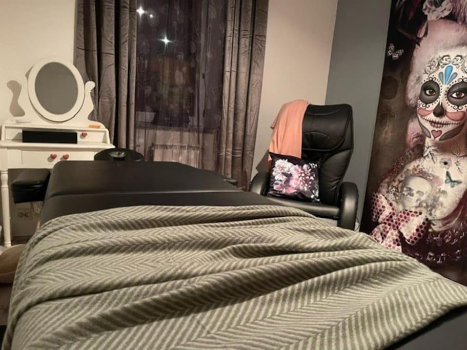 Love Room : Lovely Room 61 - Saint-Clair-de-Halouze18 de Love Room : Lovely Room 61