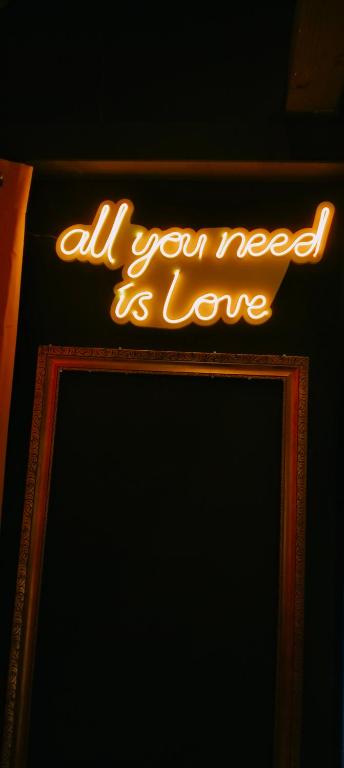 la love interdite chez love room Toulon - Toulon13 de la love interdite chez love room Toulon