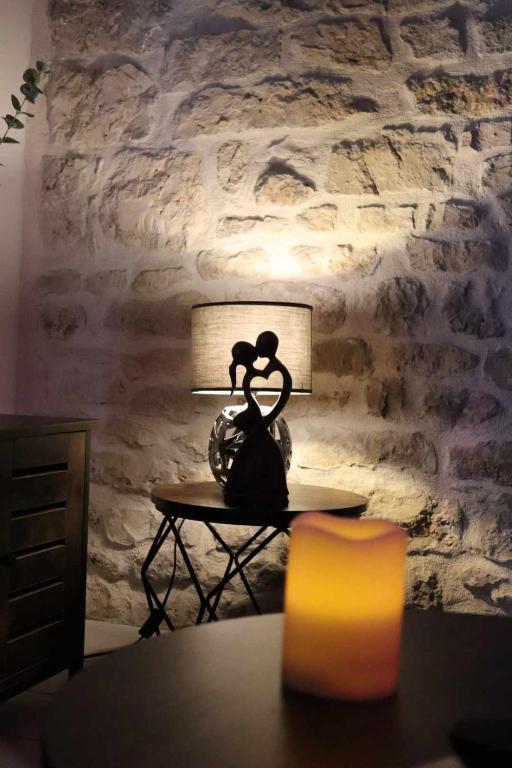 Love Room Une Pause à Deux - Jacuzzi - Chambre Secrète - Château-Landon13 de Love Room Une Pause à Deux - Jacuzzi - Chambre Secrète