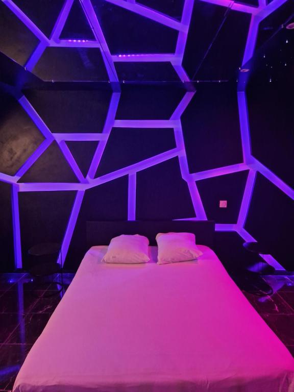 Suite Coquine avec jacuzzi YaoSpa60 - Laigneville22 de Suite Coquine avec jacuzzi YaoSpa60