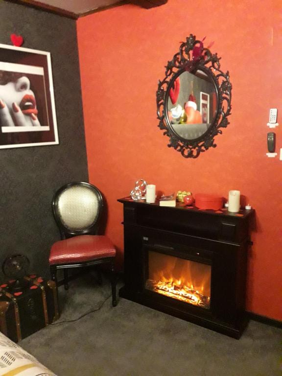 LOVE ROOM Le rouge et noir - Barr4 de LOVE ROOM Le rouge et noir