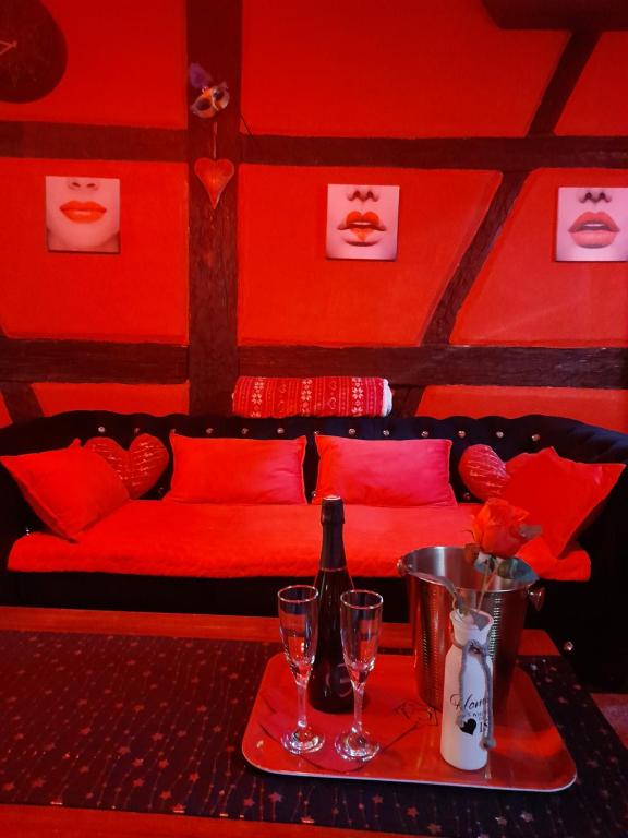 LOVE ROOM Le rouge et noir - Barr3 de LOVE ROOM Le rouge et noir