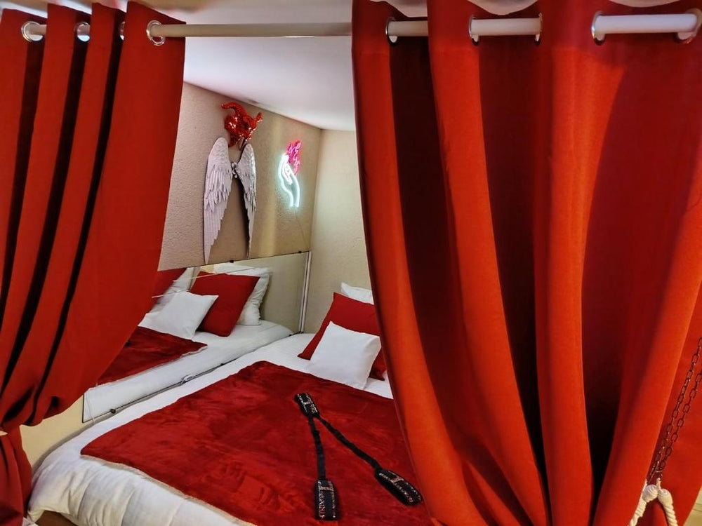 La Provocante Love Room 63 Sauna et BDSM - Aulnat1 de La Provocante Love Room 63 Sauna et BDSM