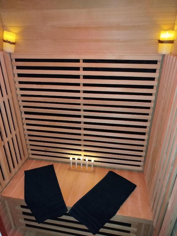 La Provocante Love Room 63 Sauna et BDSM - Aulnat2 de La Provocante Love Room 63 Sauna et BDSM