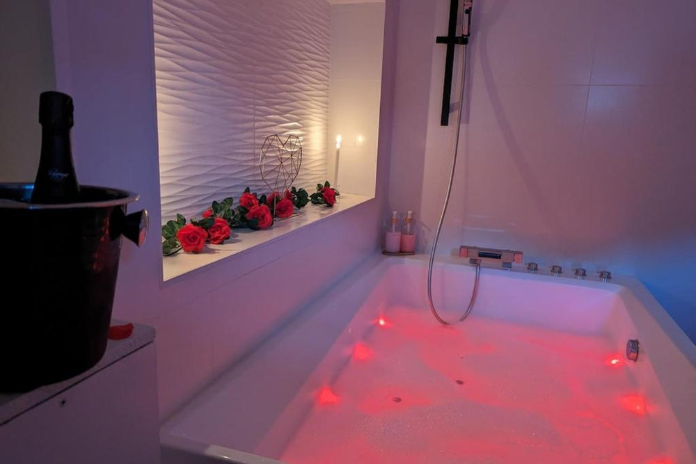 Love Room Perpignan Jacuzzi & Ambiance romantique - Villeneuve-de-la-Raho12 de Love Room Perpignan Jacuzzi & Ambiance romantique