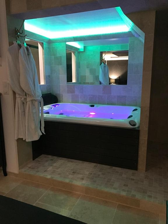 Le Jacuzzi - Rouen13 de Le Jacuzzi