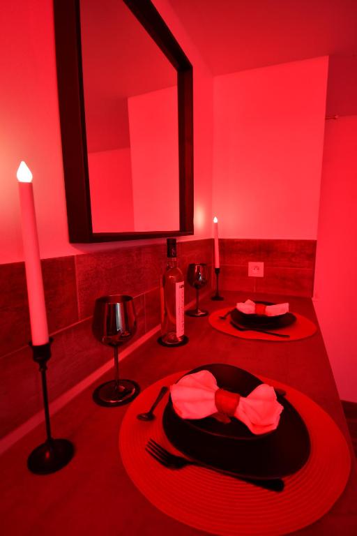 L'Arena - Love Room, Jacuzzi - La Seyne-sur-Mer8 de L'Arena - Love Room, Jacuzzi