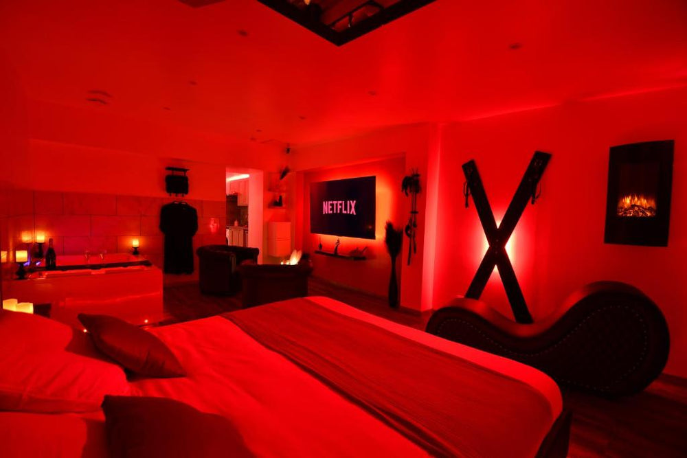 L'Arena - Love Room, Jacuzzi - La Seyne-sur-Mer2 de L'Arena - Love Room, Jacuzzi