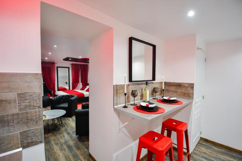 L'Arena - Love Room, Jacuzzi - La Seyne-sur-Mer34 de L'Arena - Love Room, Jacuzzi
