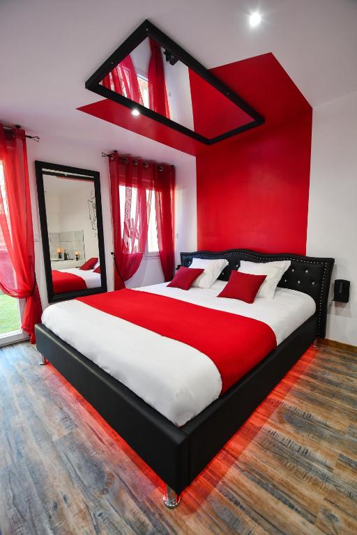 L'Arena - Love Room, Jacuzzi - La Seyne-sur-Mer26 de L'Arena - Love Room, Jacuzzi