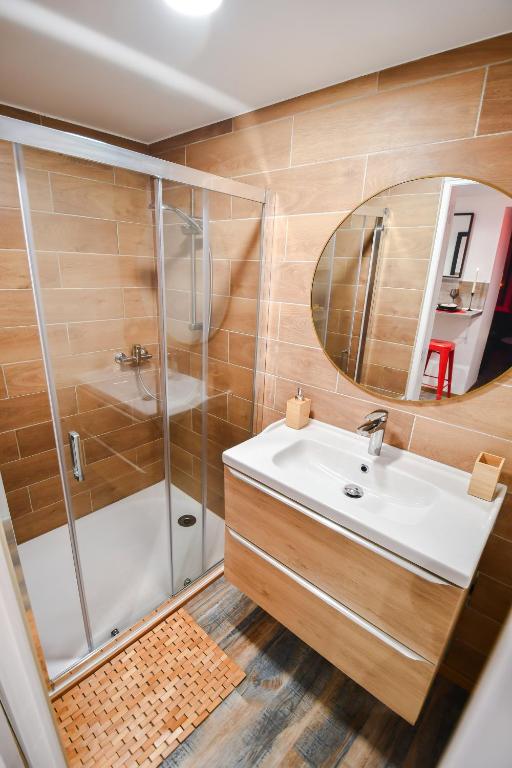 L'Arena - Love Room, Jacuzzi - La Seyne-sur-Mer9 de L'Arena - Love Room, Jacuzzi