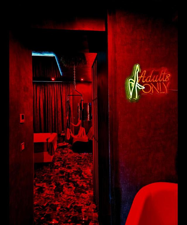 Love Room - Bucharest14 de Love Room