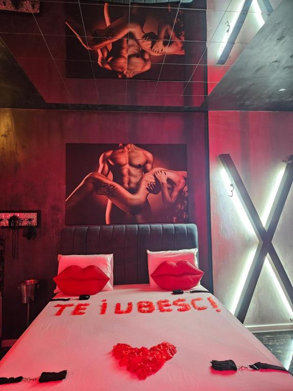 Love Room - Bucharest26 de Love Room